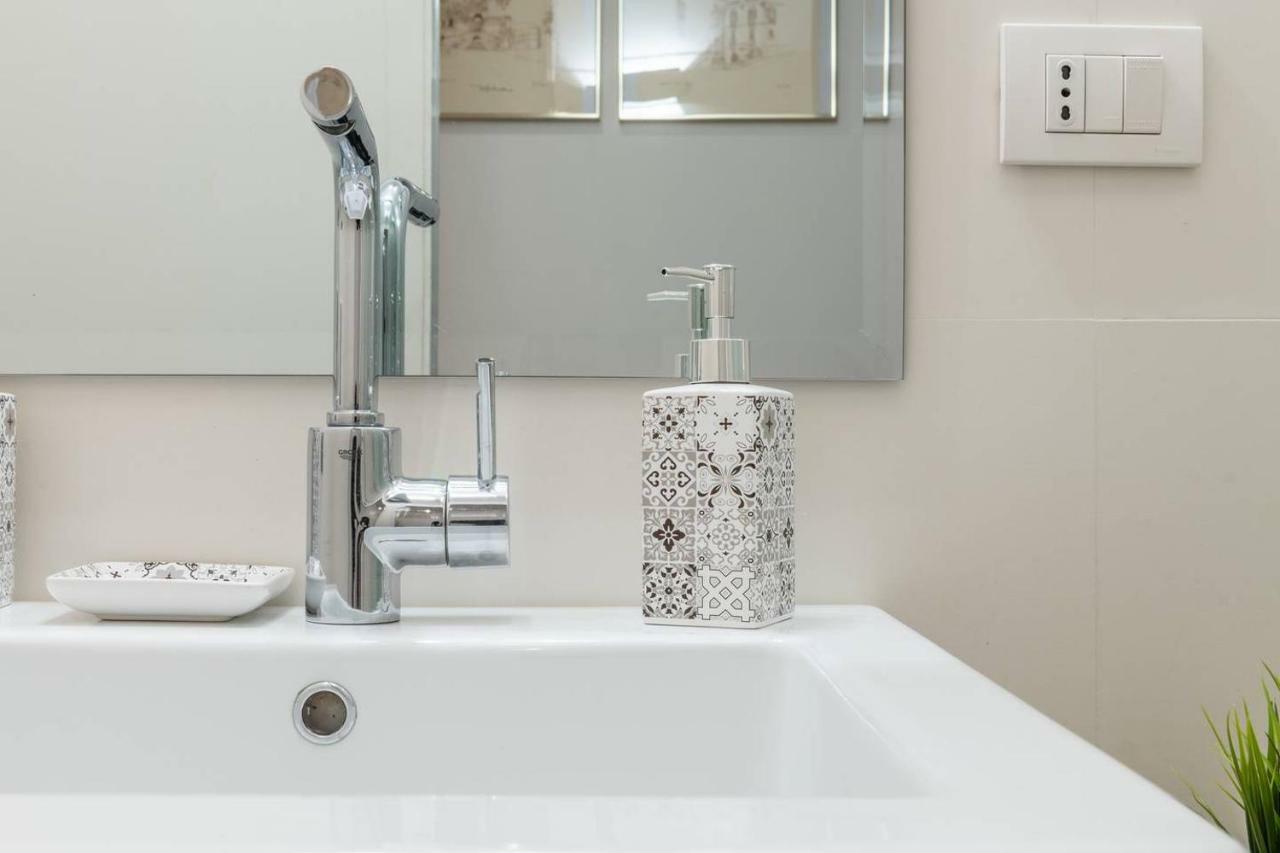 Mirti Boutique Apartment Heart 칼리아리 외부 사진