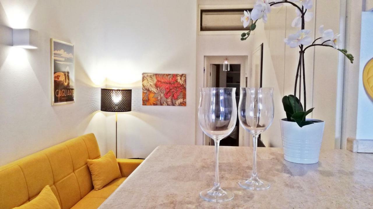 Mirti Boutique Apartment Heart 칼리아리 외부 사진